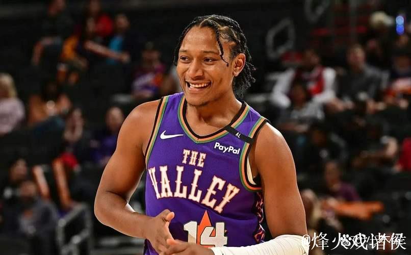 卡姆-斯潘塞单场27分刷新职业新高,快船成背景板 卡姆-斯潘塞单场27分刷新职业新高,快船成背景板