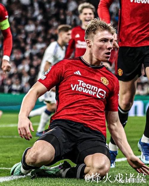 本赛季英超曼联角球破门7次,仅逊于阿森纳 本赛季英超曼联角球破门7次,仅逊于阿森纳